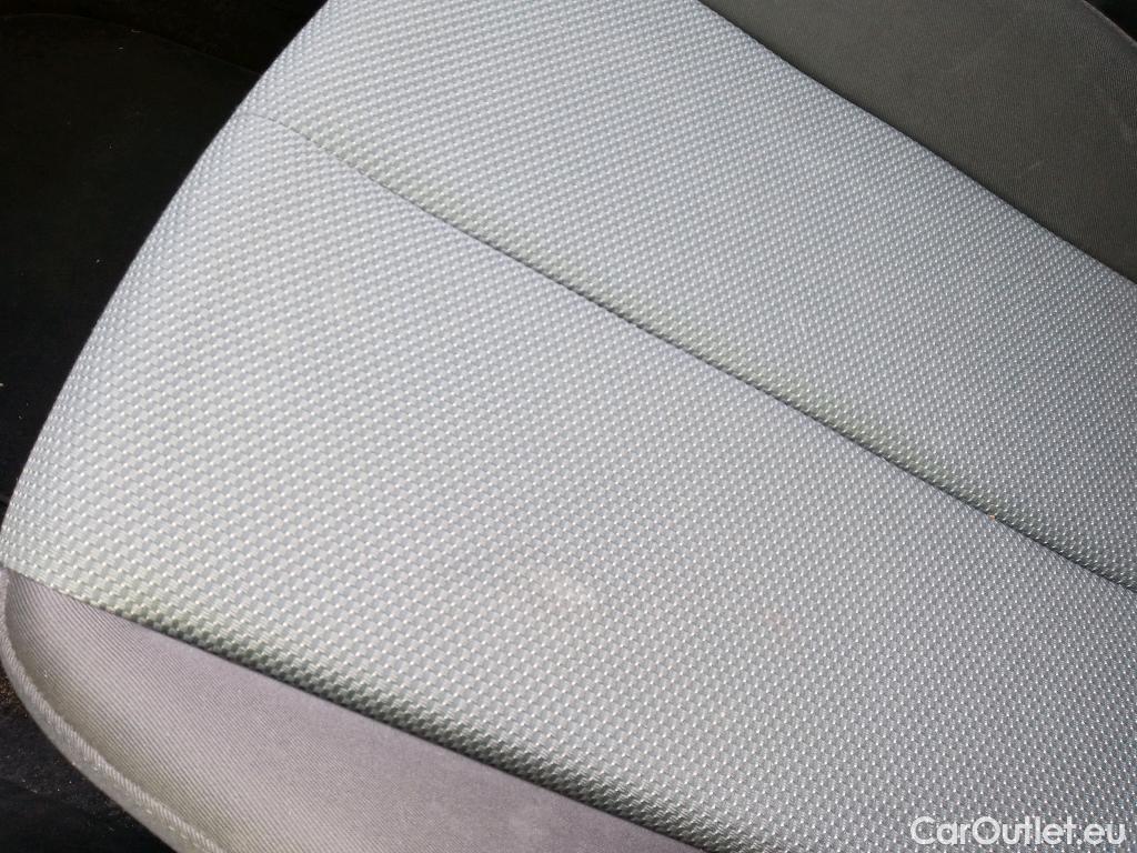  Audi  Q2 AUDI  / 2016 / 5P / todoterreno Design 30 TFSI 85kW (116CV) #13