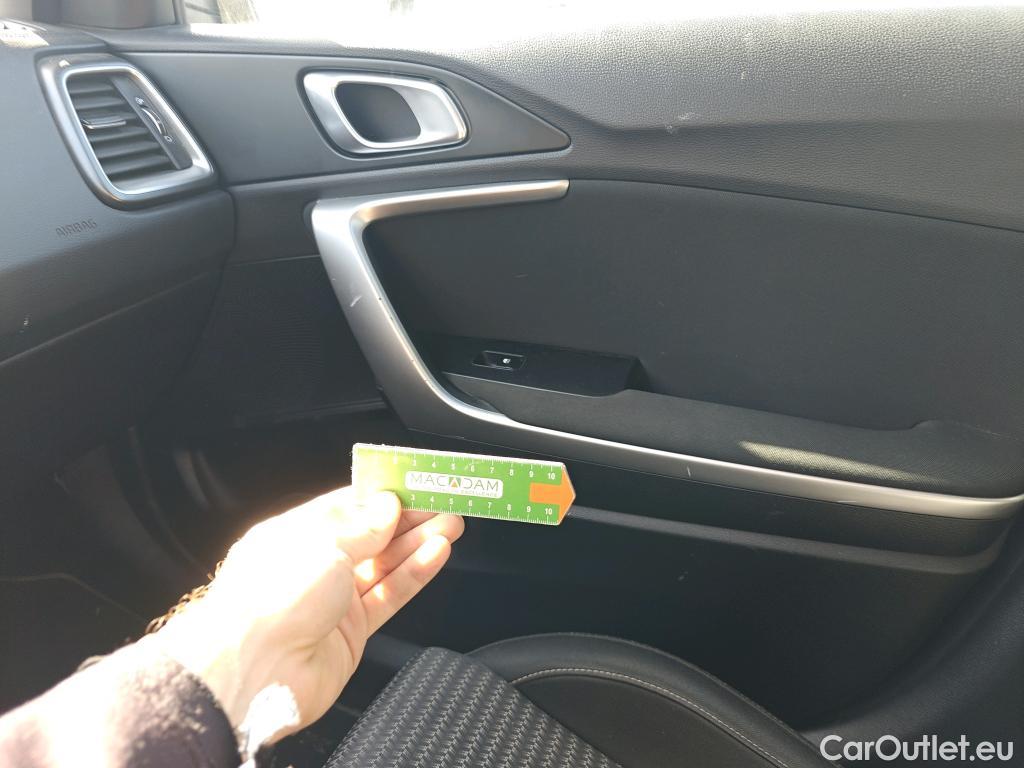  KIA  XCeed KIA  / 2019 / 5P / todoterreno 1.0 T-GDi Drive 88kW (120CV) #28