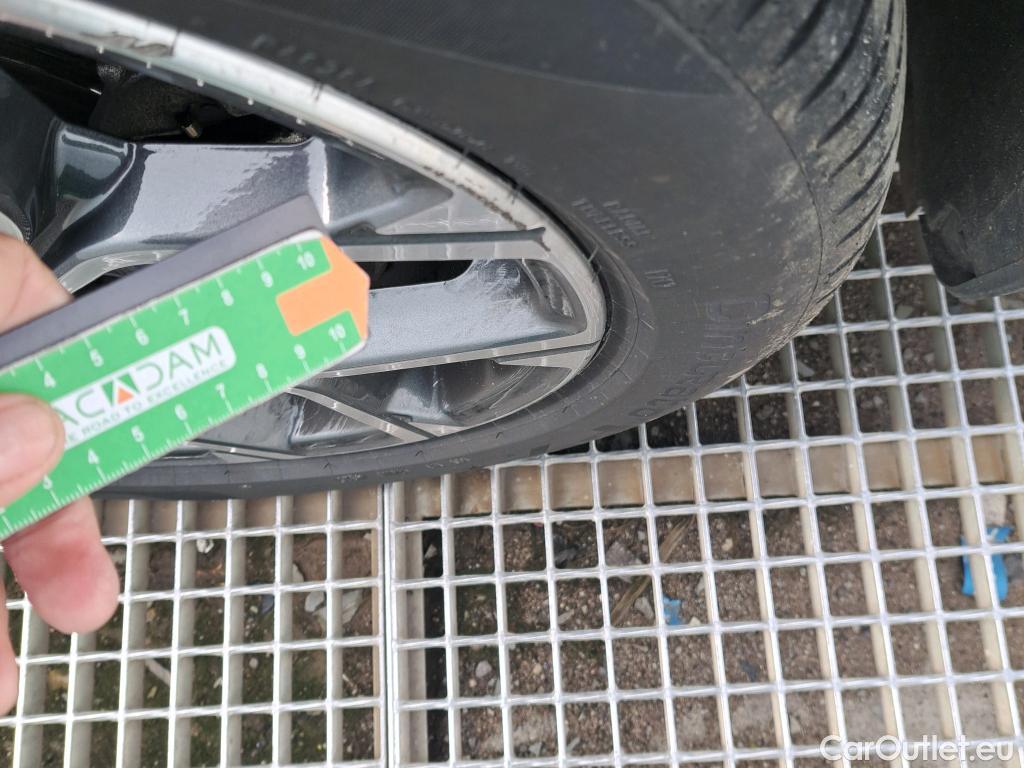  Bmw  X1 BMW  / 2019 / 5P / todoterreno sDrive18d #18