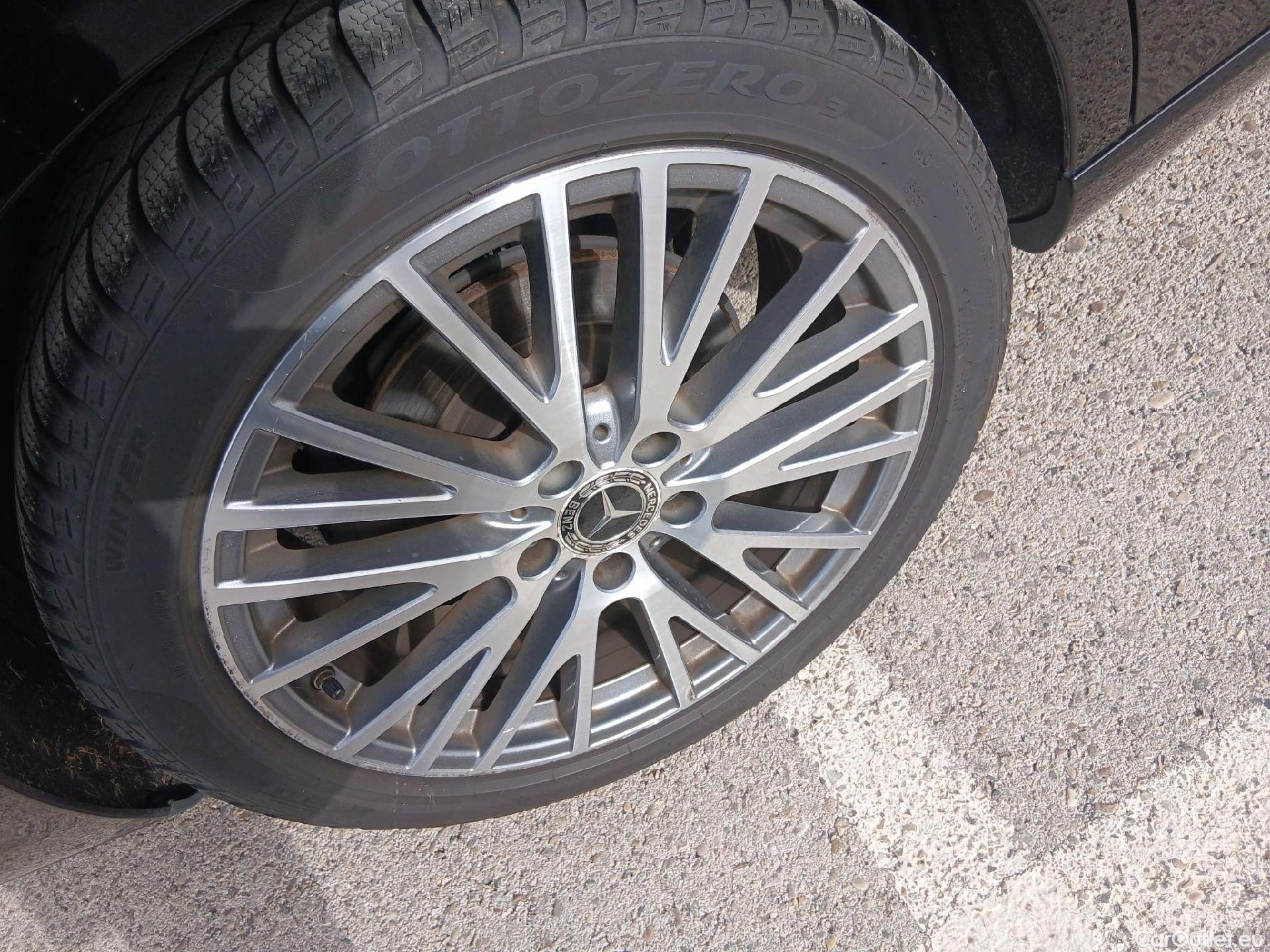  Mercedes  CLA-Klasse MERCEDES-BENZ CLA / 2019 / 4P / coupé CLA 220 D DCT #14