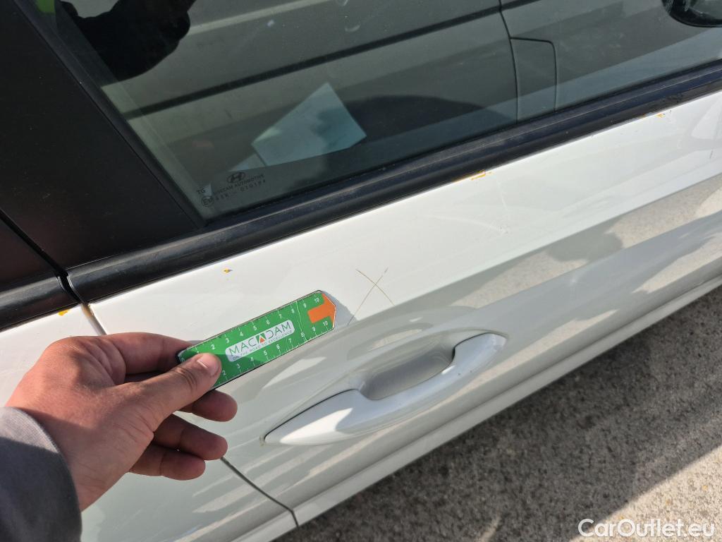  Hyundai  i20 HYUNDAI  / 2020 / 5P / berlina con portón 1.0 TGDI 74kW (100CV) 48V Essence #18