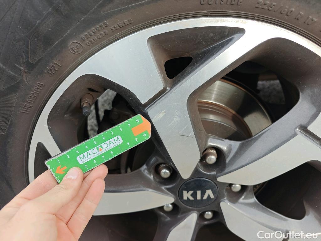  KIA  Sportage KIA  / 2018 / 5P / todoterreno 1.6 MHEV Business 100kW (136CV) 4x2 #83