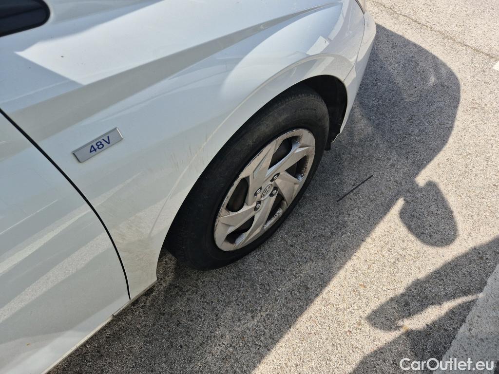  Hyundai  i20 HYUNDAI  / 2020 / 5P / berlina con portón 1.0 TGDI 74kW (100CV) 48V Essence #30