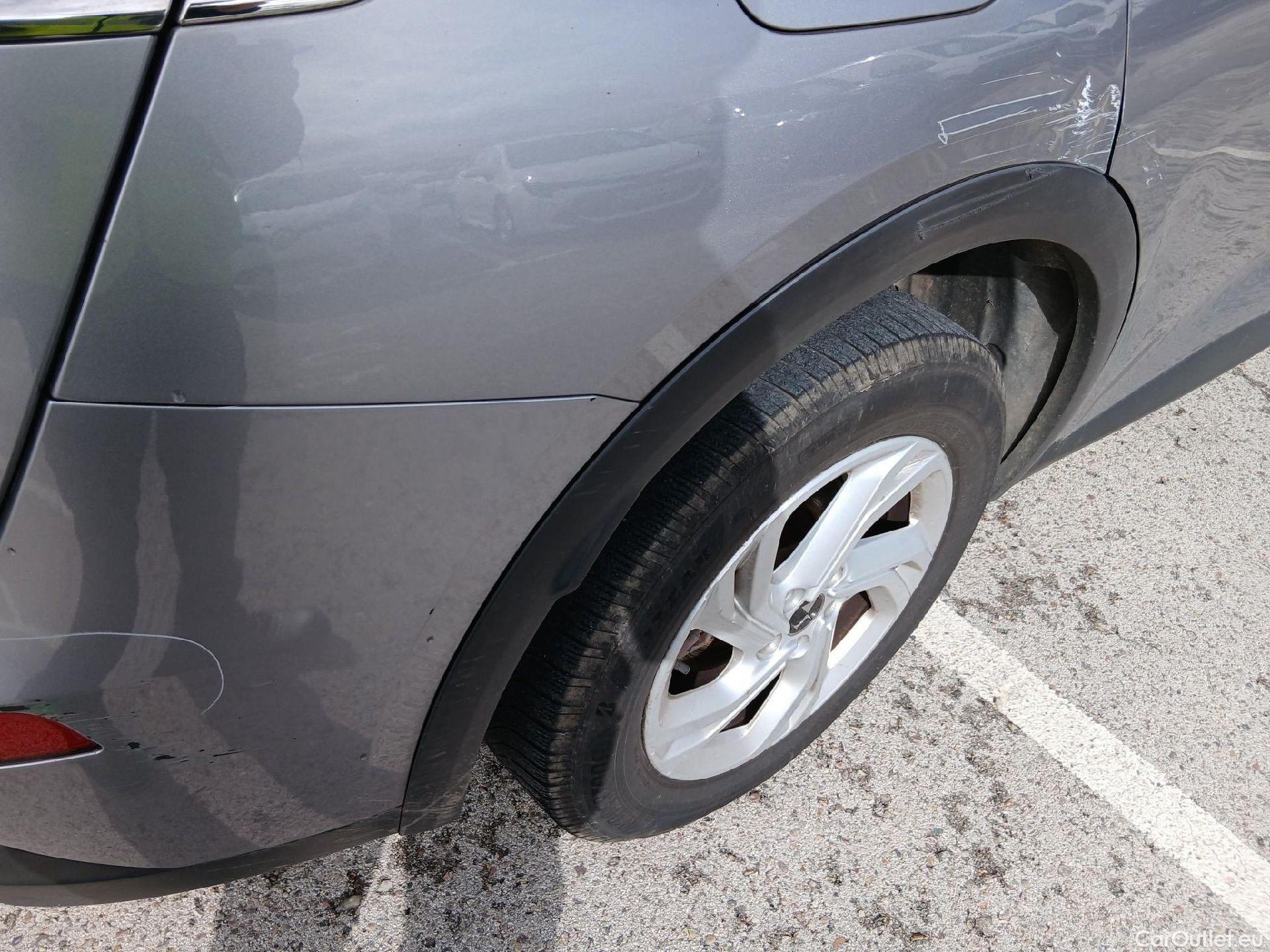  DS  DS7 DS DS 7 Crossback / 2017 / 5P / todoterreno BlueHDi DE 96kW (130CV) BE CHIC (AC) #39