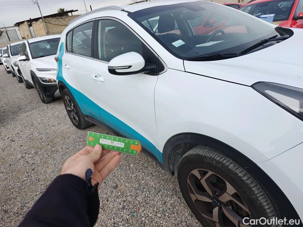  KIA  Sportage KIA  / 2018 / 5P / todoterreno 1.6 MHEV Business 100kW (136CV) 4x2 #12