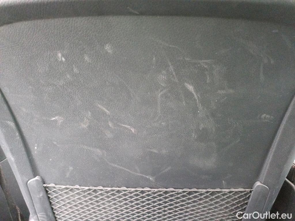  Mercedes  A-Klasse MERCEDES-BENZ Clase A / 2018 / 5P / berlina con portón A 200 d #22