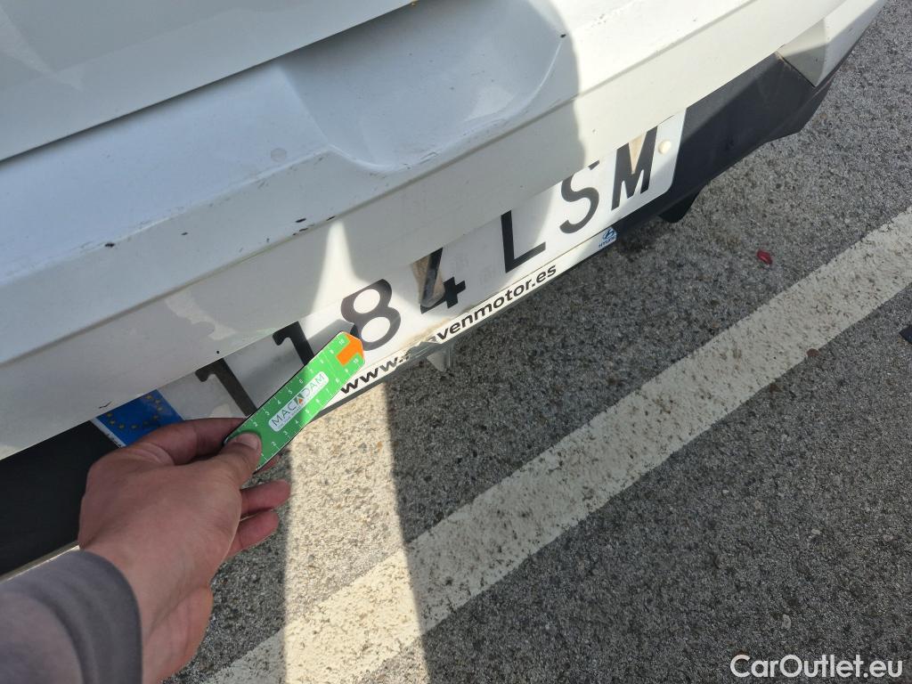  Hyundai  i20 HYUNDAI  / 2020 / 5P / berlina con portón 1.0 TGDI 74kW (100CV) 48V Essence #35