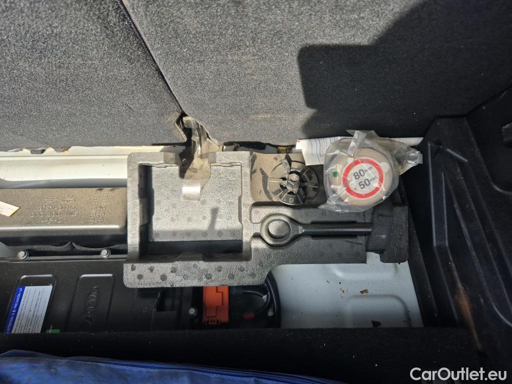  Hyundai  i20 HYUNDAI  / 2020 / 5P / berlina con portón 1.0 TGDI 74kW (100CV) 48V Essence #16