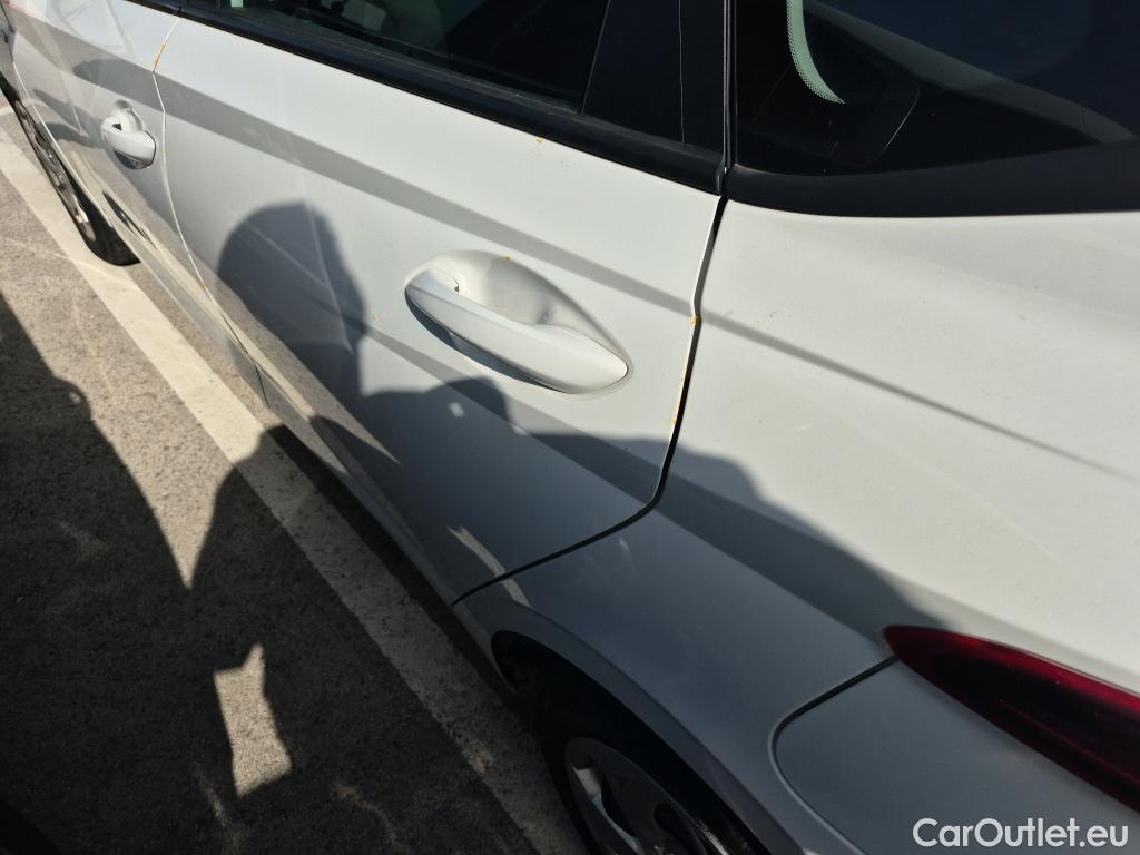  Hyundai  i20 HYUNDAI  / 2020 / 5P / berlina con portón 1.0 TGDI 74kW (100CV) 48V Essence #21