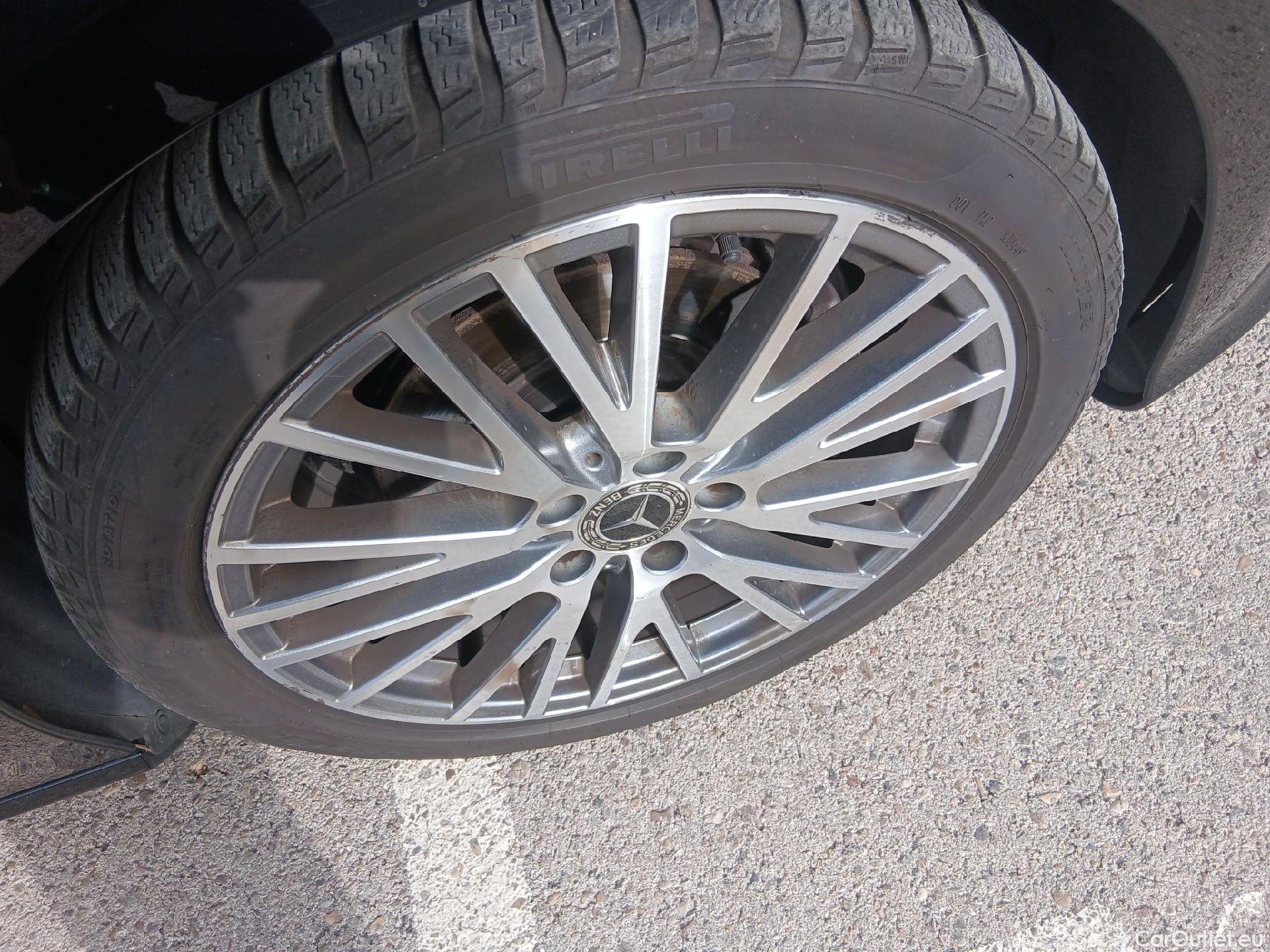  Mercedes  CLA-Klasse MERCEDES-BENZ CLA / 2019 / 4P / coupé CLA 220 D DCT #21