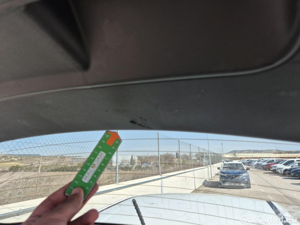  Hyundai  i20 HYUNDAI  / 2020 / 5P / berlina con portón 1.0 TGDI 74kW (100CV) 48V Essence #20