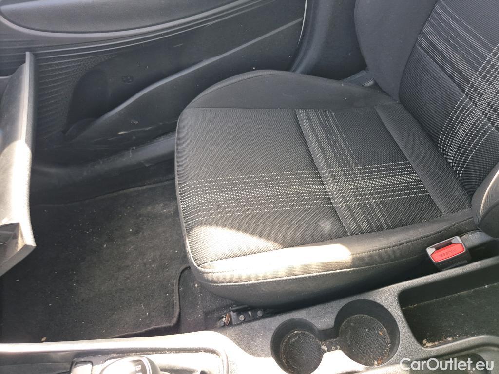  Hyundai  i20 HYUNDAI  / 2020 / 5P / berlina con portón 1.0 TGDI 74kW (100CV) 48V Essence #3