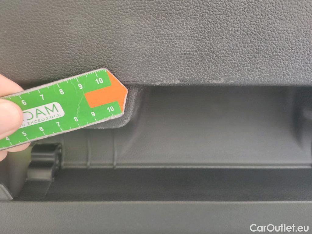  Volkswagen  T-CROSS VOLKSWAGEN  / 2018 / 5P / todoterreno Edition 1.0 TSI 70kW (95CV) #10