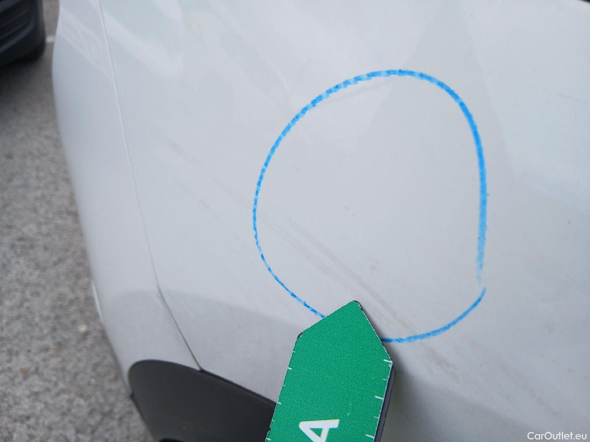  Volkswagen  T-ROC VOLKSWAGEN  / 2017 / 5P / todoterreno Advance 2.0 TDI 85kW (115CV) #37