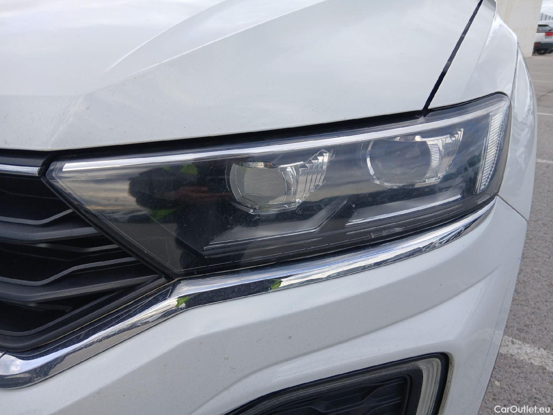  Volkswagen  T-ROC VOLKSWAGEN  / 2017 / 5P / todoterreno Advance 2.0 TDI 85kW (115CV) #9