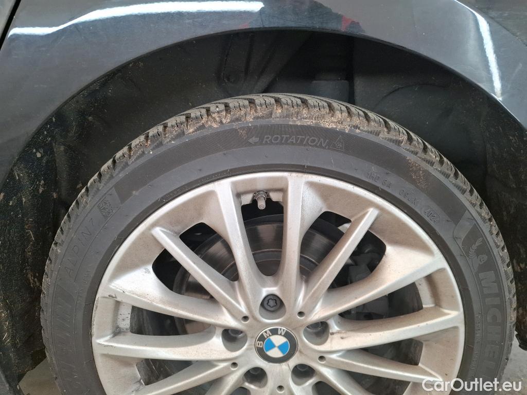  Bmw  Serie 1 BMW Série 1 / 2019 / 5P / Berline 1.5 116D DKG7 Business Design #40