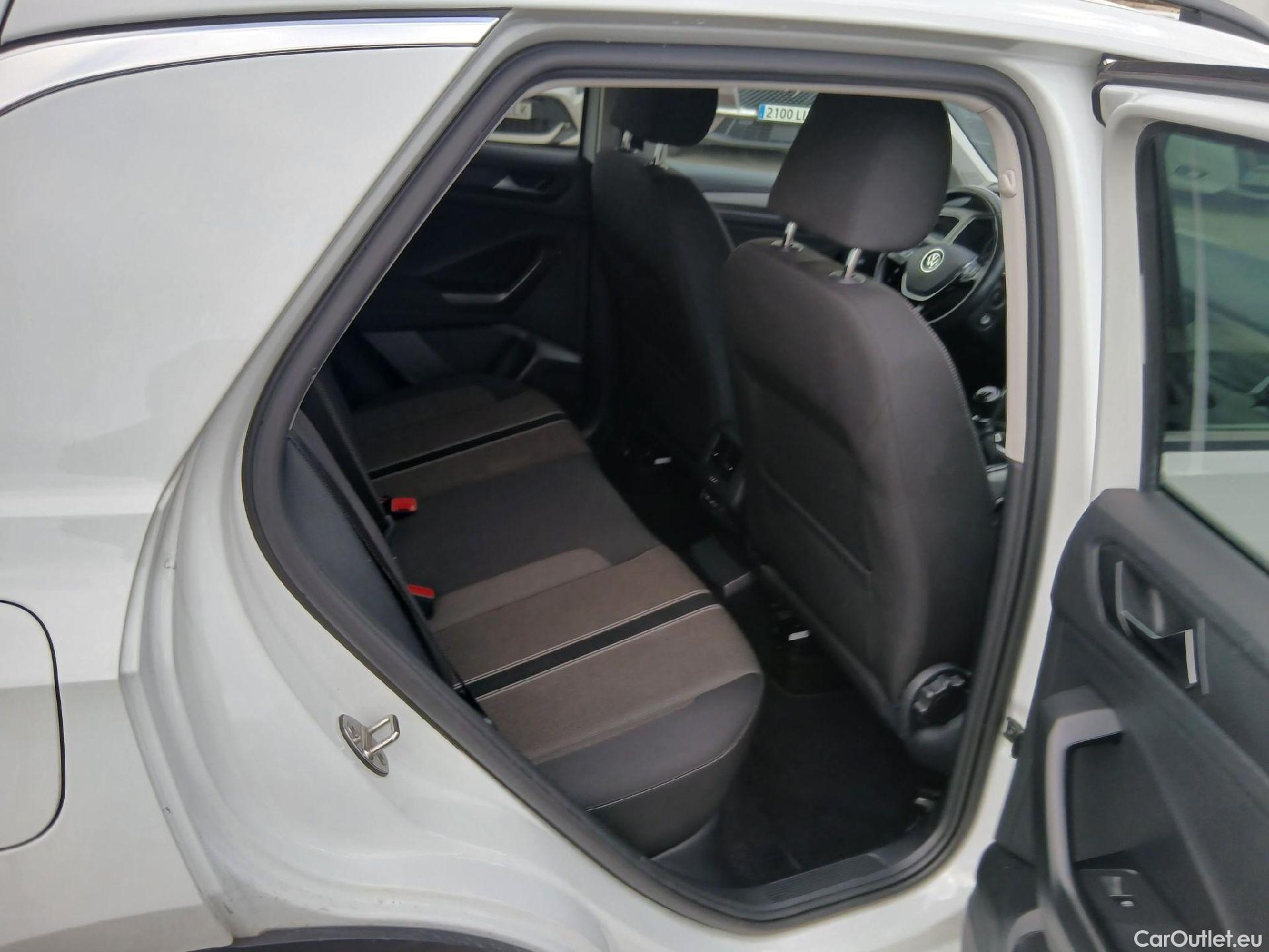  Volkswagen  T-ROC VOLKSWAGEN  / 2017 / 5P / todoterreno Advance 2.0 TDI 85kW (115CV) #40