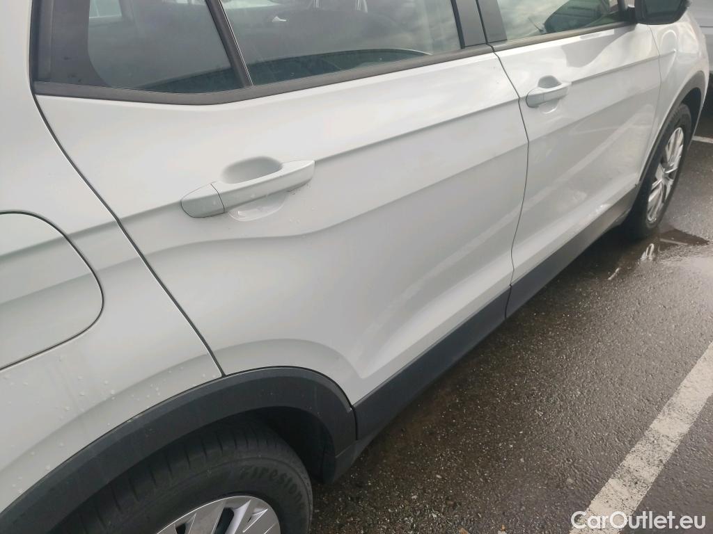  Volkswagen  T-CROSS VOLKSWAGEN  / 2018 / 5P / todoterreno Edition 1.0 TSI 70kW (95CV) #3