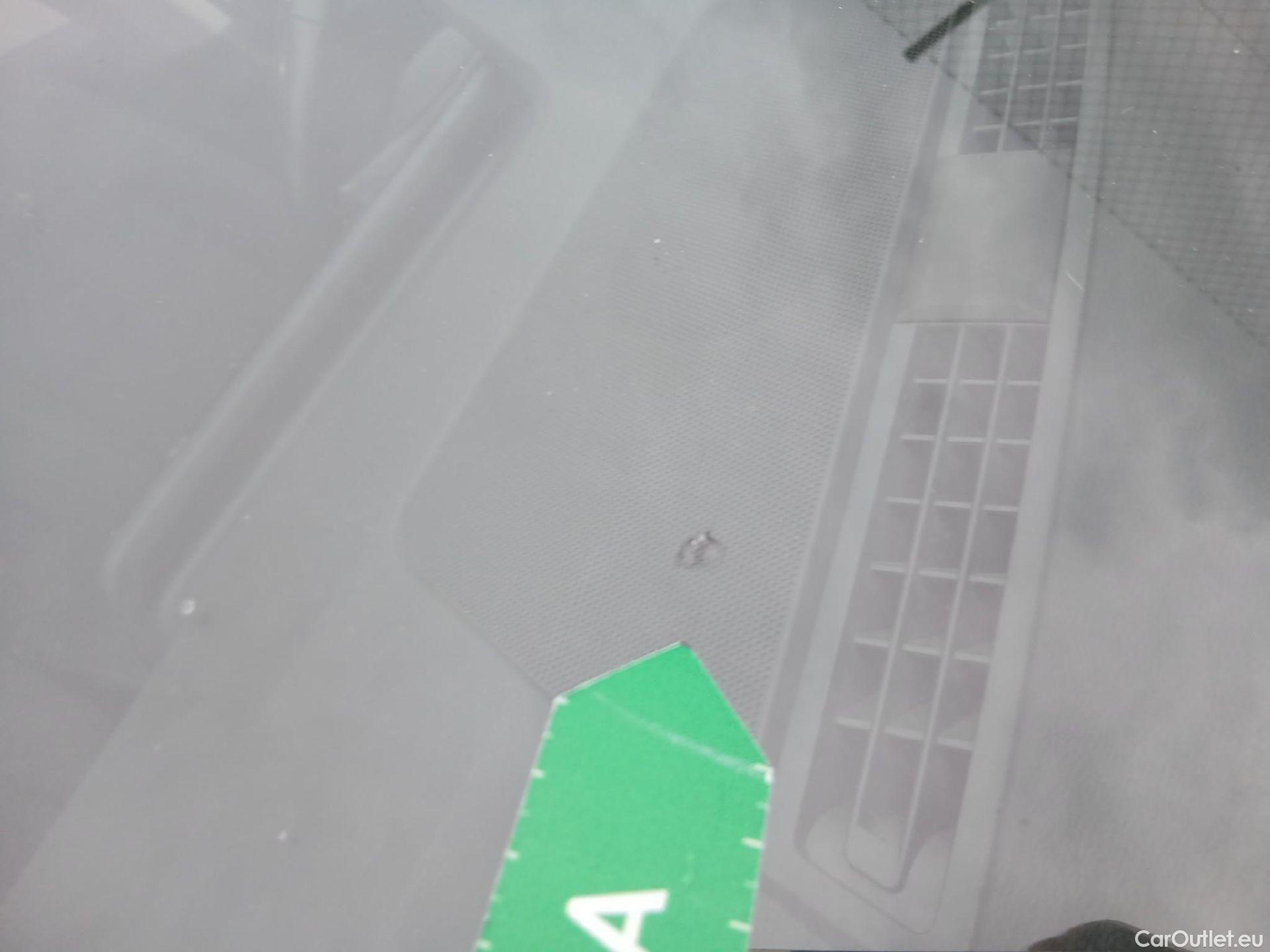  Volkswagen  Golf  VOLKSWAGEN / 2020 / 5P / berlina con portón Life 1.0 eTSI 81kW (110CV) DSG #1