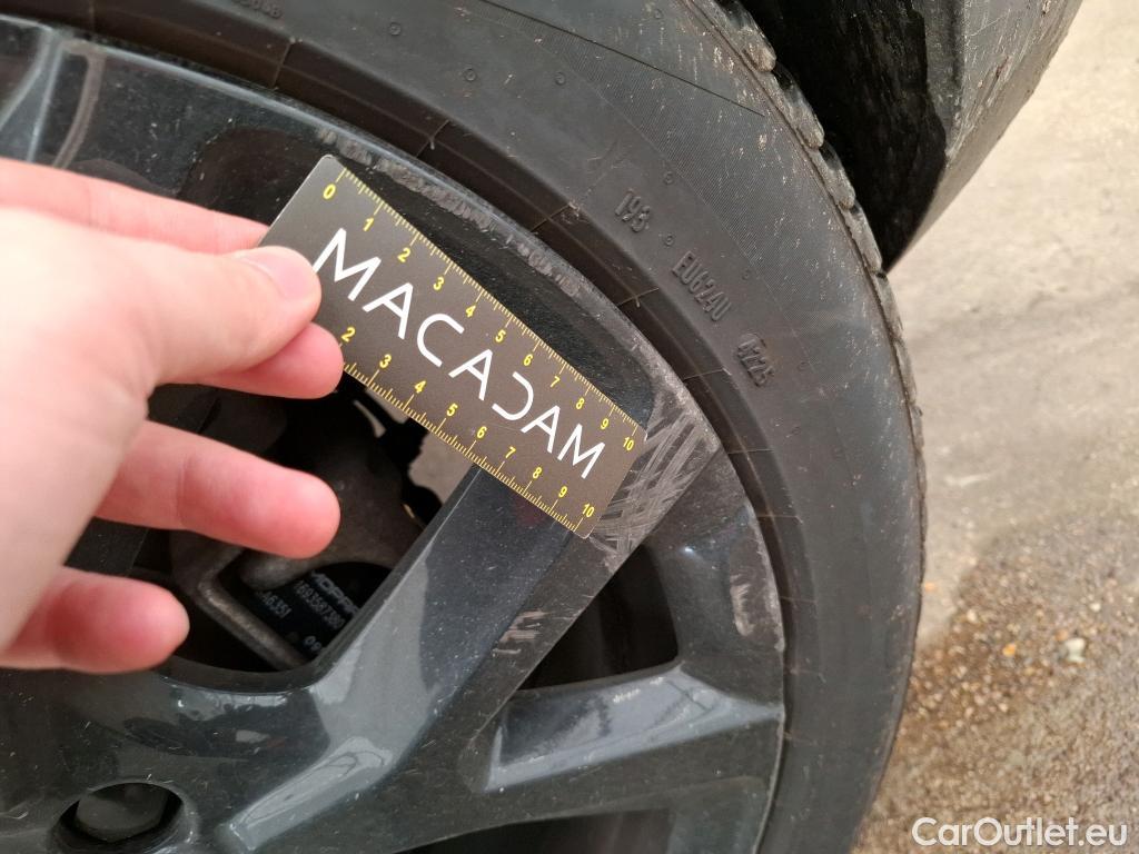  Citroen  C5  Aircross Shine Pack 1.6 PureTech 180CV BVA8 E6d #15