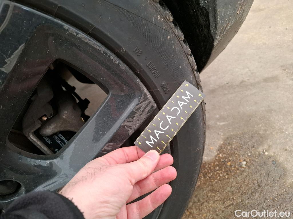  Citroen  C5  Aircross Shine Pack 1.6 PureTech 180CV BVA8 E6d #16