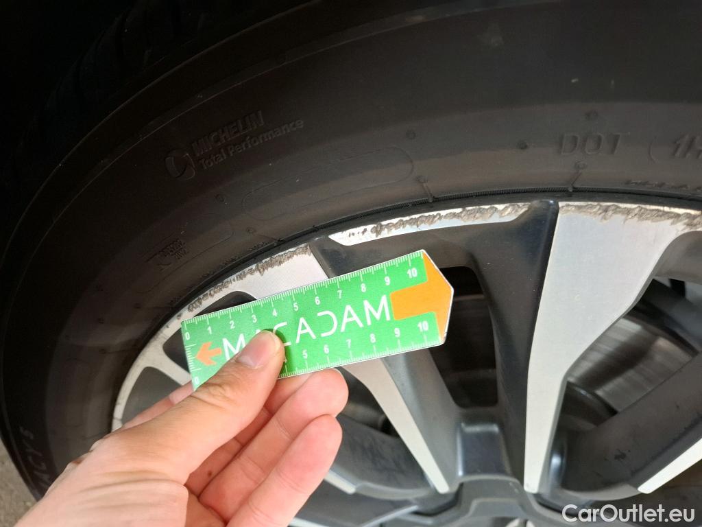  Fiat  500 FIAT X / 2018 / 5P / SUV 1.0 FFly T T3 120ch Cross #20