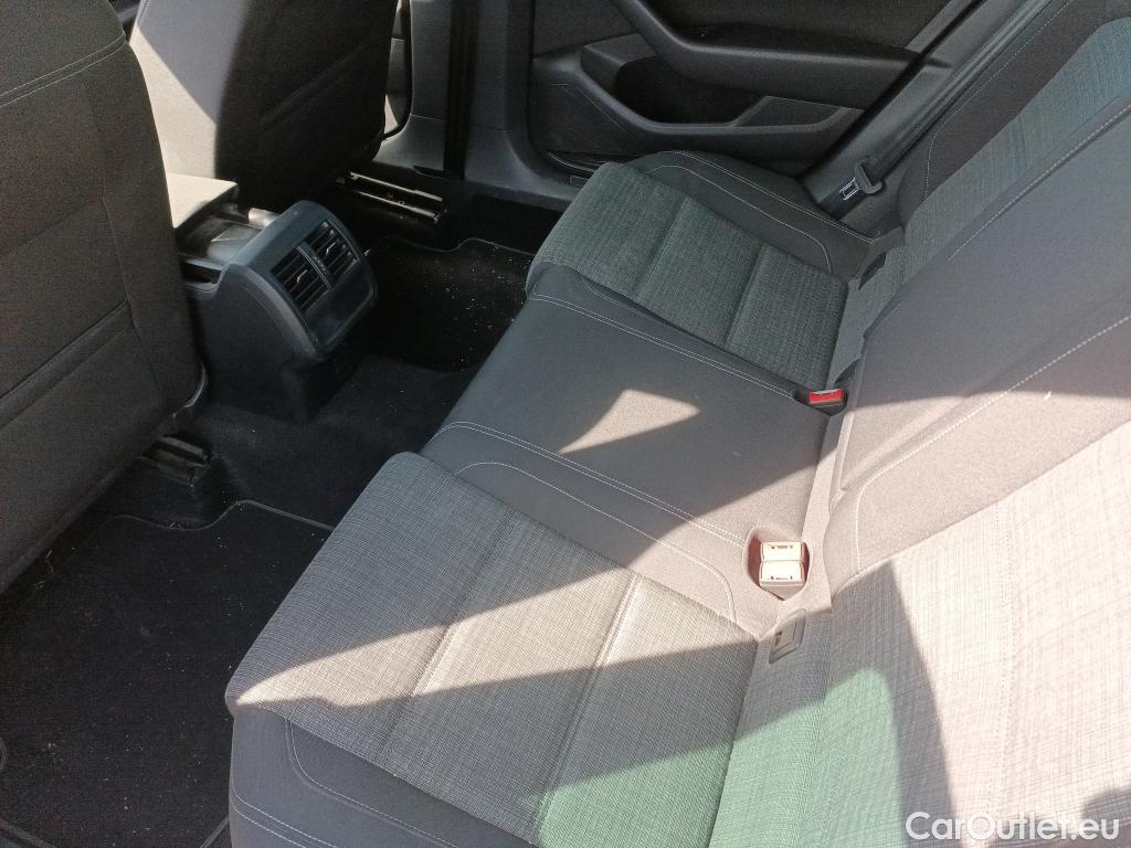  Volkswagen  Passat VOLKSWAGEN  / 2019 / 5P / familiar Variant Executive 2.0 TDI 90kW (122CV) D #5