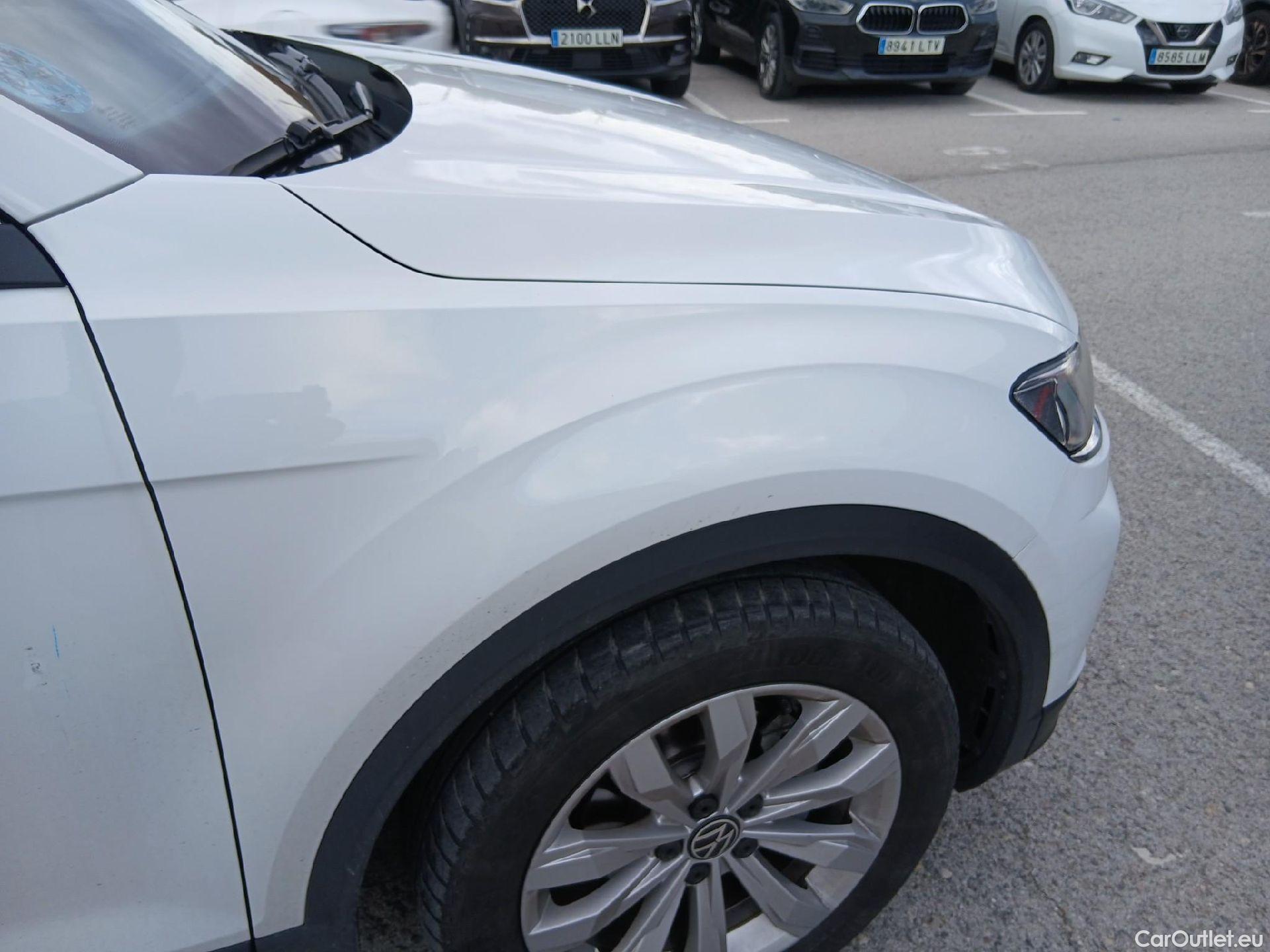  Volkswagen  T-ROC VOLKSWAGEN  / 2017 / 5P / todoterreno Advance 2.0 TDI 85kW (115CV) #49