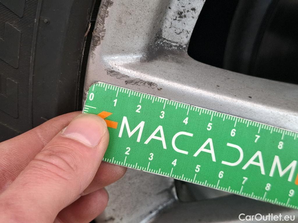  Bmw  Serie 1 BMW Série 1 / 2019 / 5P / Berline 1.5 116D DKG7 Business Design #18