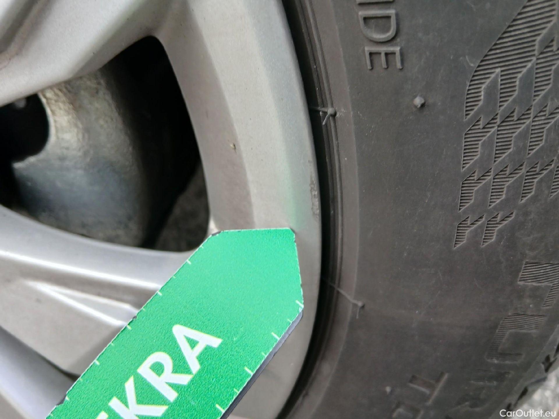  Volkswagen  T-ROC VOLKSWAGEN  / 2017 / 5P / todoterreno Advance 2.0 TDI 85kW (115CV) #47