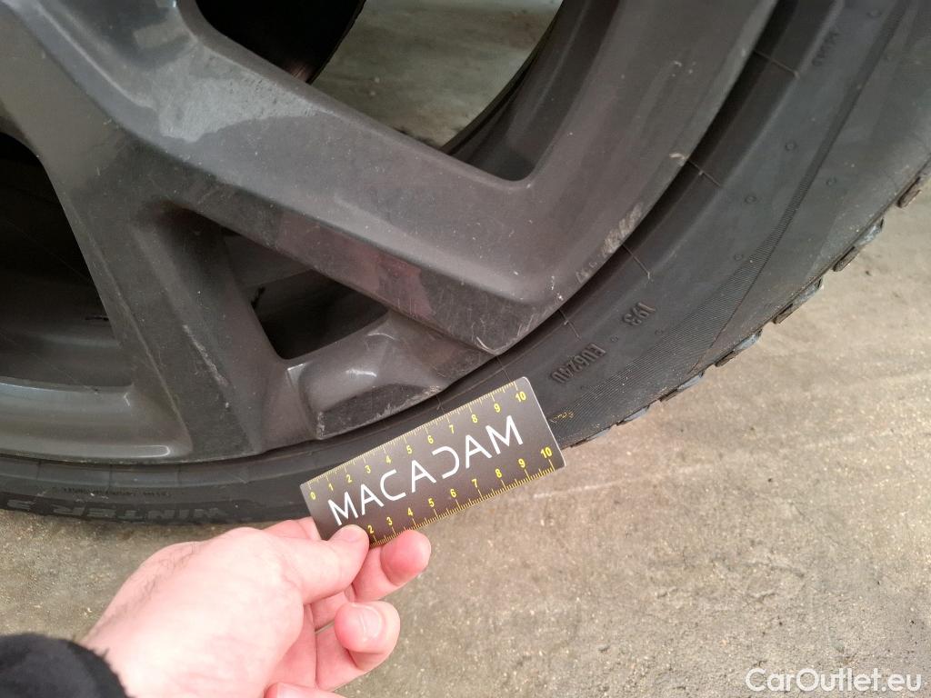  Citroen  C5  Aircross Shine Pack 1.6 PureTech 180CV BVA8 E6d #10