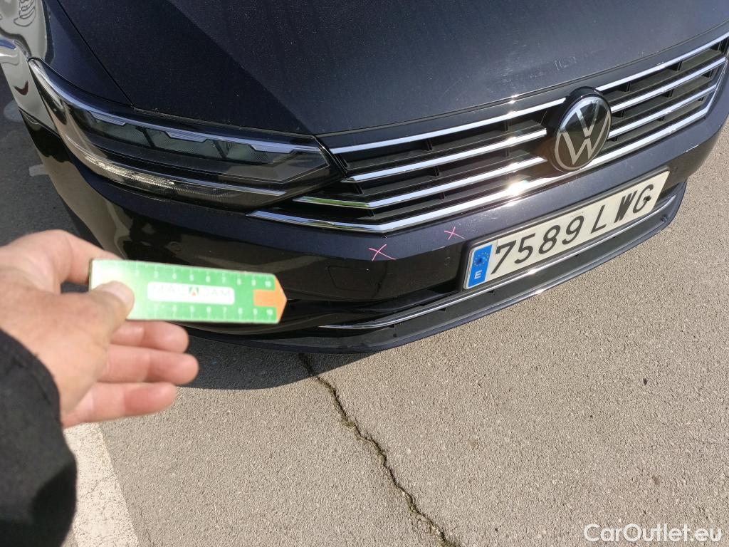  Volkswagen  Passat VOLKSWAGEN  / 2019 / 5P / familiar Variant Executive 2.0 TDI 90kW (122CV) D #11