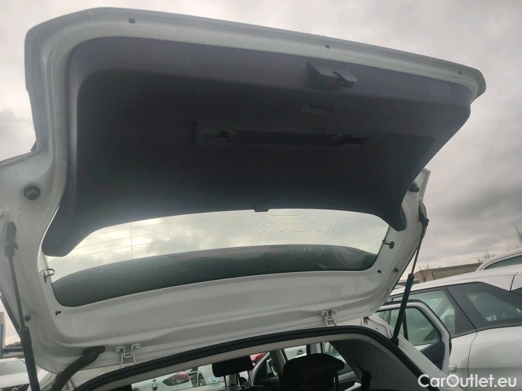  Volkswagen  T-CROSS VOLKSWAGEN  / 2018 / 5P / todoterreno Edition 1.0 TSI 70kW (95CV) #9