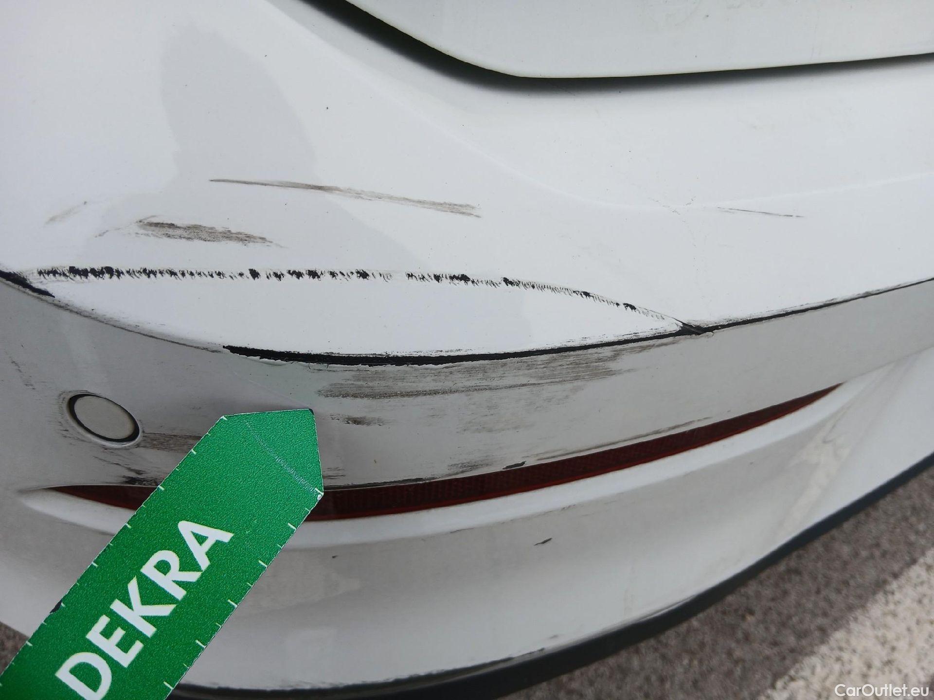  Volkswagen  Golf  VOLKSWAGEN / 2020 / 5P / berlina con portón Life 1.0 eTSI 81kW (110CV) DSG #37