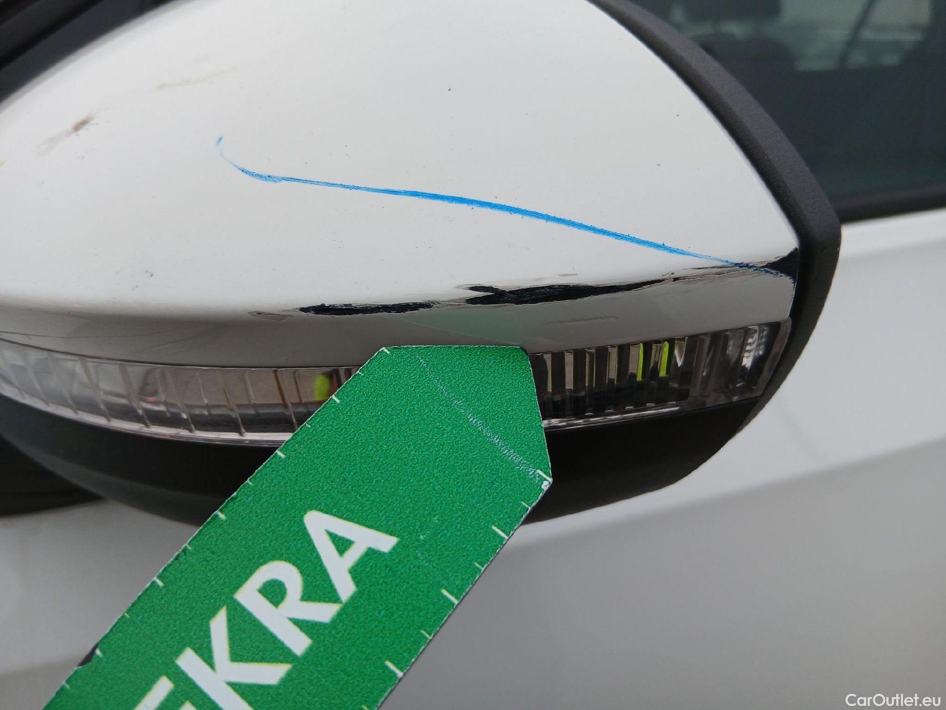  Volkswagen  Golf  VOLKSWAGEN / 2020 / 5P / berlina con portón Life 1.0 eTSI 81kW (110CV) DSG #7