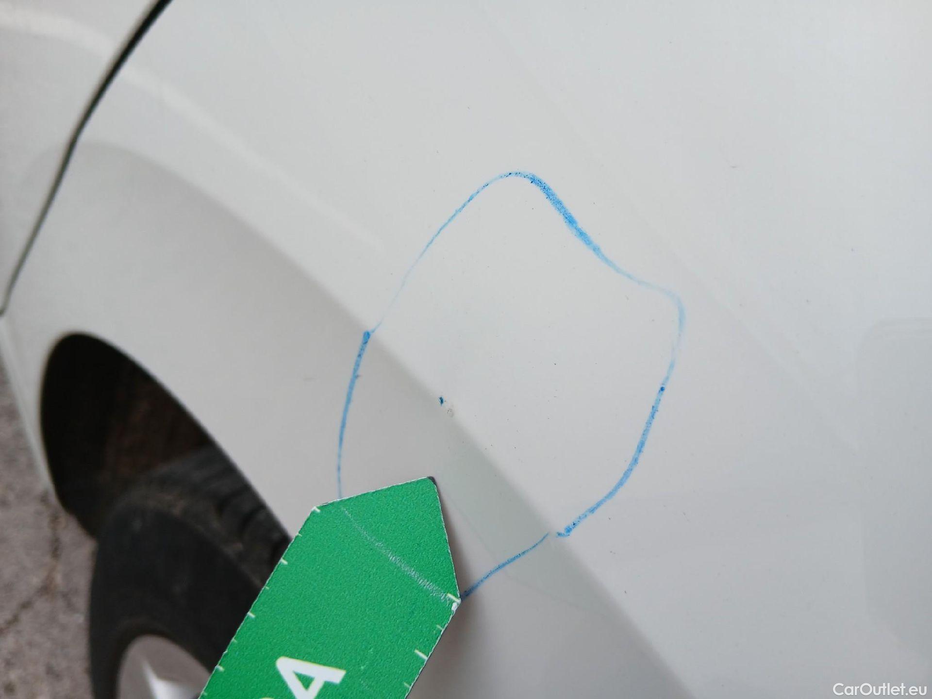  Volkswagen  Golf  VOLKSWAGEN / 2020 / 5P / berlina con portón Life 1.0 eTSI 81kW (110CV) DSG #18