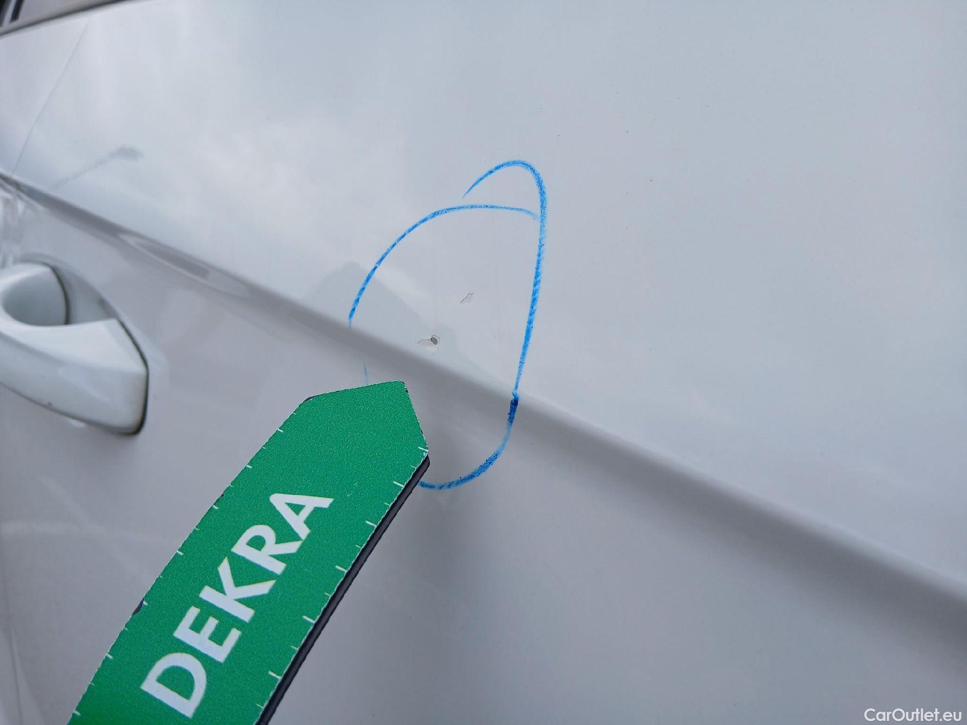  Volkswagen  T-ROC VOLKSWAGEN  / 2017 / 5P / todoterreno Advance 2.0 TDI 85kW (115CV) #43