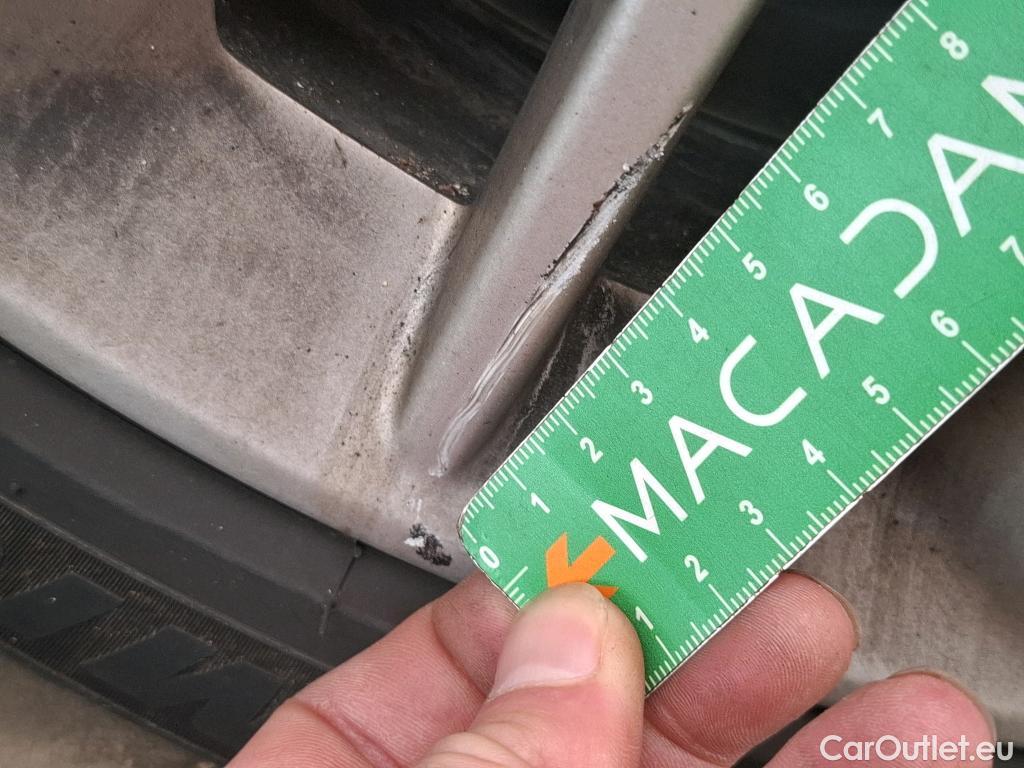  Bmw  Serie 1 BMW Série 1 / 2019 / 5P / Berline 1.5 116D DKG7 Business Design #32