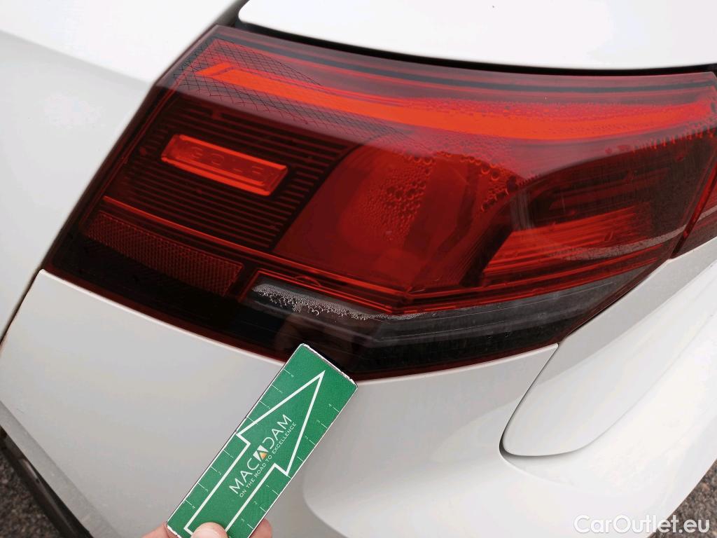  Volkswagen  Golf  VOLKSWAGEN / 2020 / 5P / berlina con portón 2.0 TDI 85kW (115CV) #2