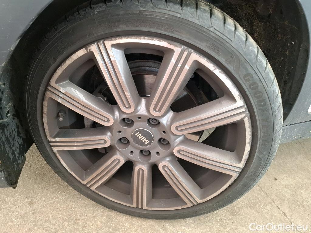  Mini  Clubman MINI  / 2019 / 5P / Break Cooper Knightsbridge 136 ch BVA7(SP) #7