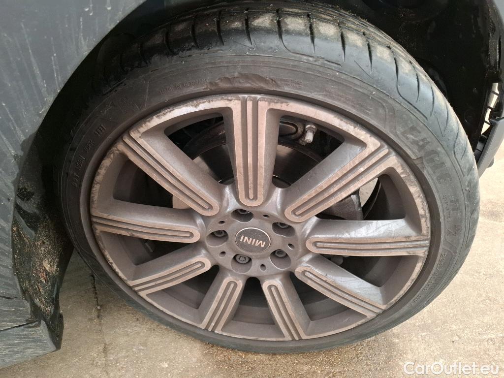  Mini  Clubman MINI  / 2019 / 5P / Break Cooper Knightsbridge 136 ch BVA7(SP) #33