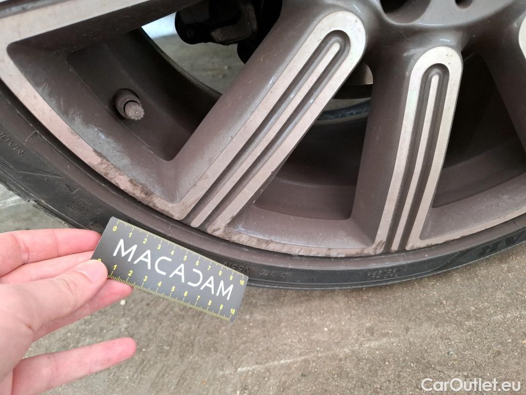  Mini  Clubman MINI  / 2019 / 5P / Break Cooper Knightsbridge 136 ch BVA7(SP) #31