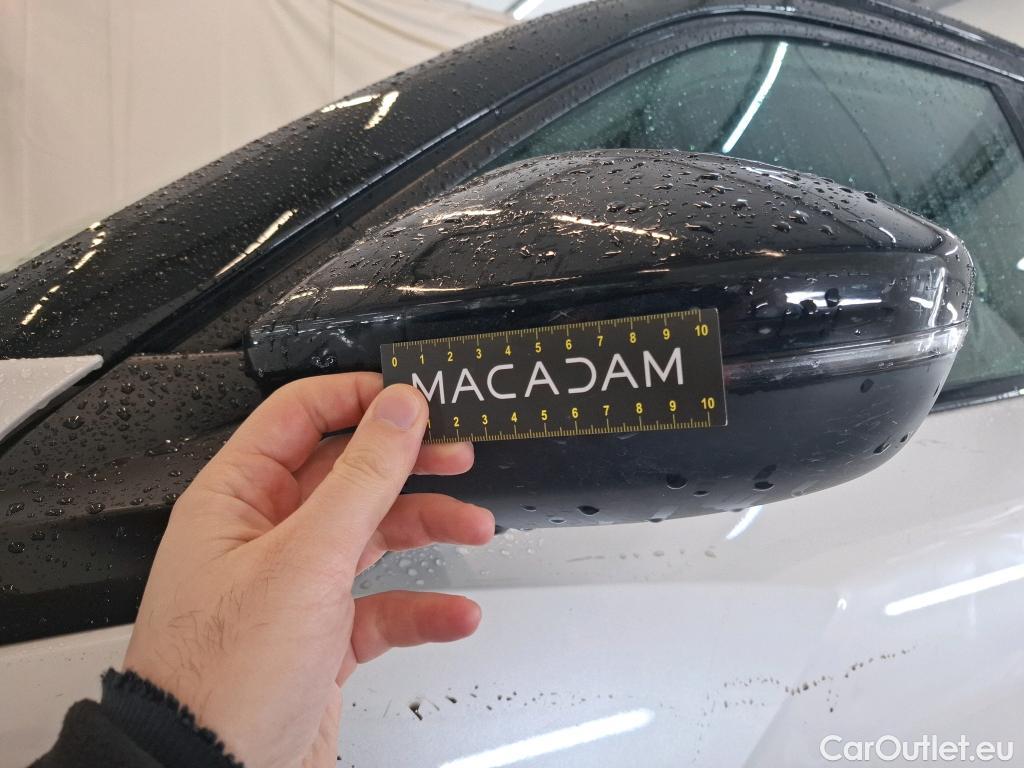  Peugeot  2008 PEUGEOT  / 2019 / 5P / Crossover BLUEHDI 130 S&S EAT8 GT PACK #27