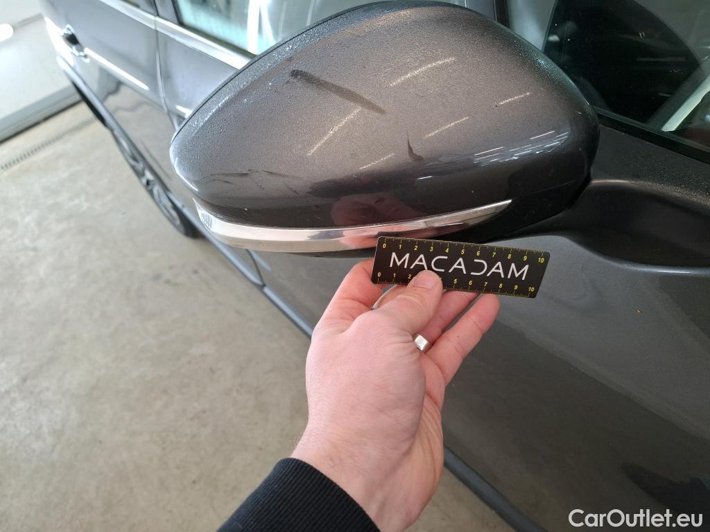  Peugeot  2008  Allure Business 1.5 HDi 120CV BVA6 E6dT #77