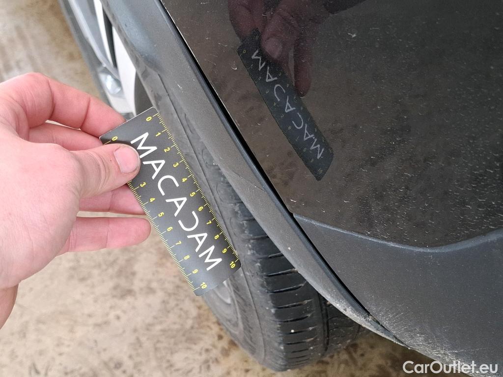  Peugeot  3008 PEUGEOT  / 2020 / 5P / SUV 1.6 HYBRID 225 E-EAT8 Allure Pack #17