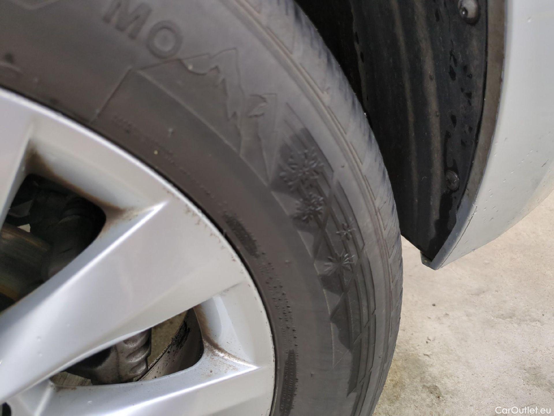  Skoda  KAMIQ  Business 1.0 TSI 110CV BVA7 E6d #4