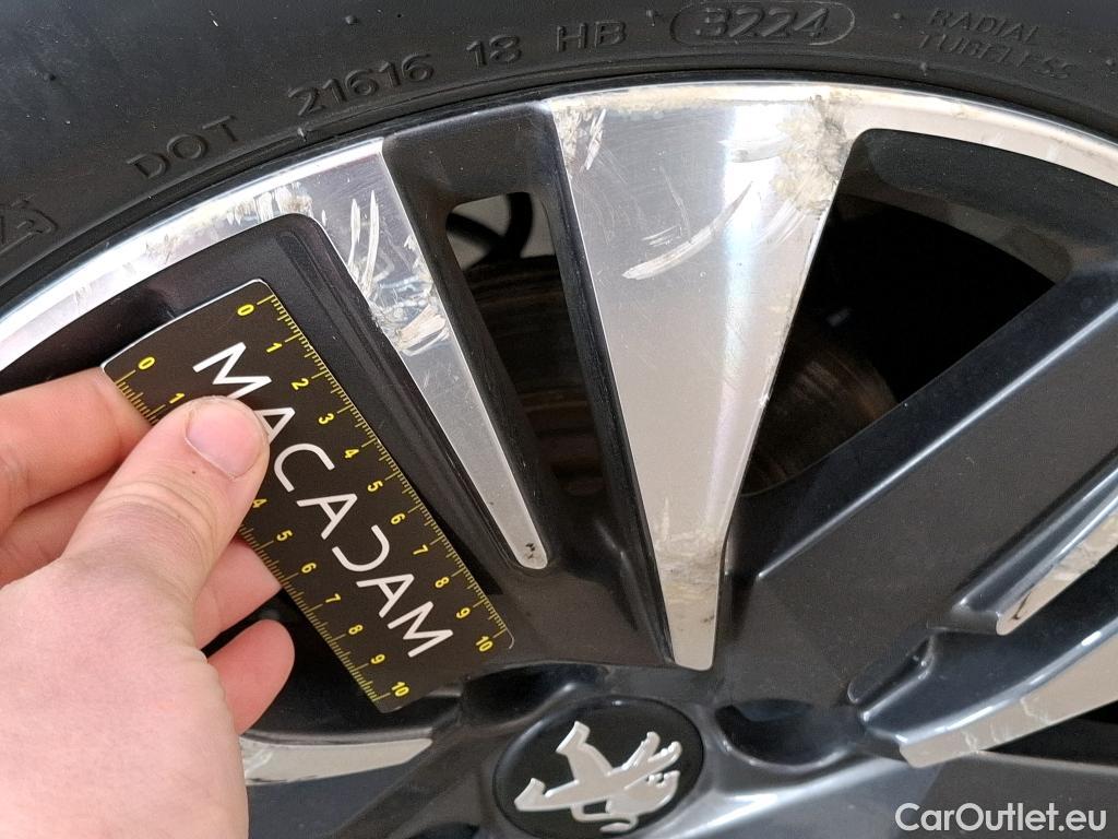  Peugeot  2008  Allure Business 1.5 HDi 120CV BVA6 E6dT #63