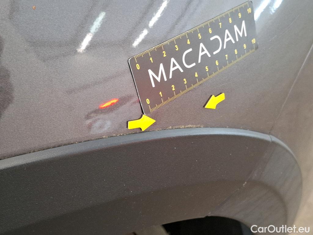  Peugeot  2008  Allure Business 1.5 HDi 120CV BVA6 E6dT #88