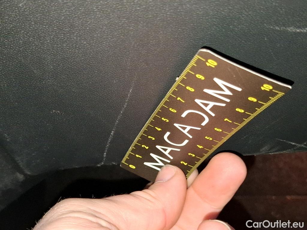  Peugeot  2008  Allure Business 1.5 HDi 120CV BVA6 E6dT #81