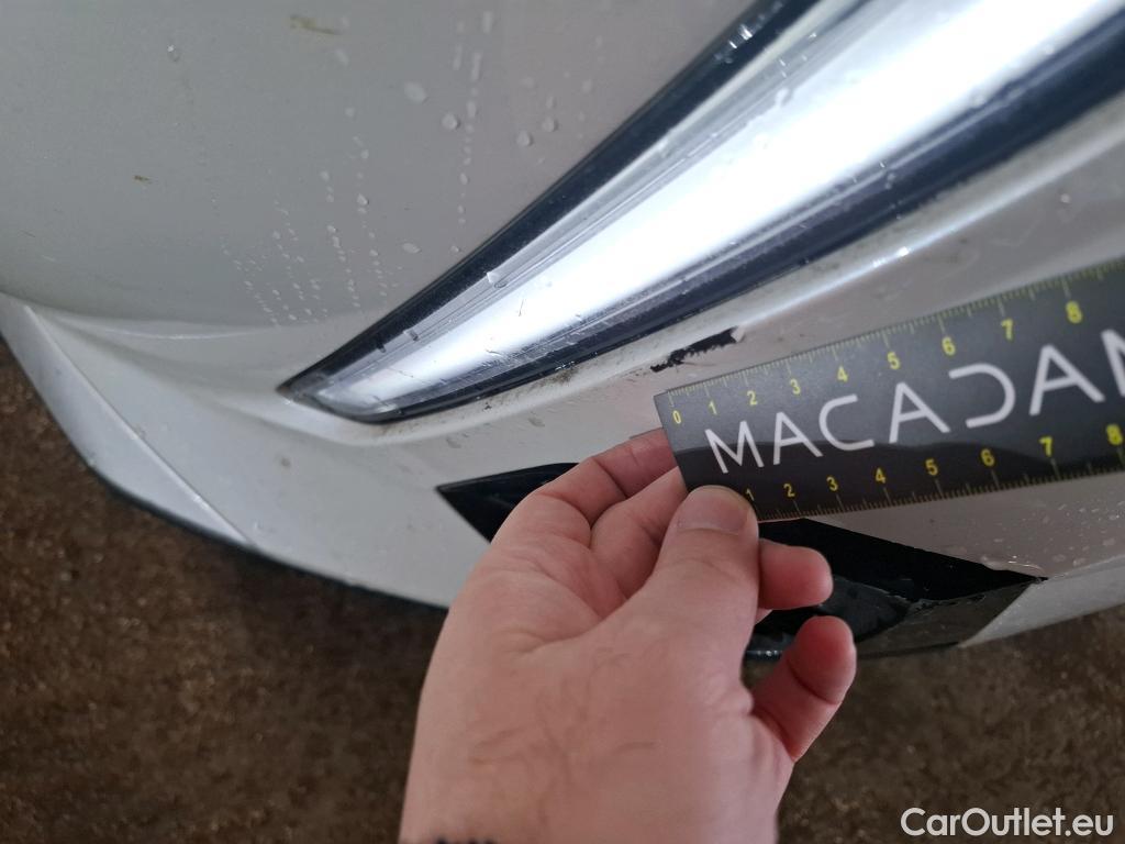  Peugeot  2008 PEUGEOT  / 2019 / 5P / Crossover BLUEHDI 130 S&S EAT8 GT PACK #16